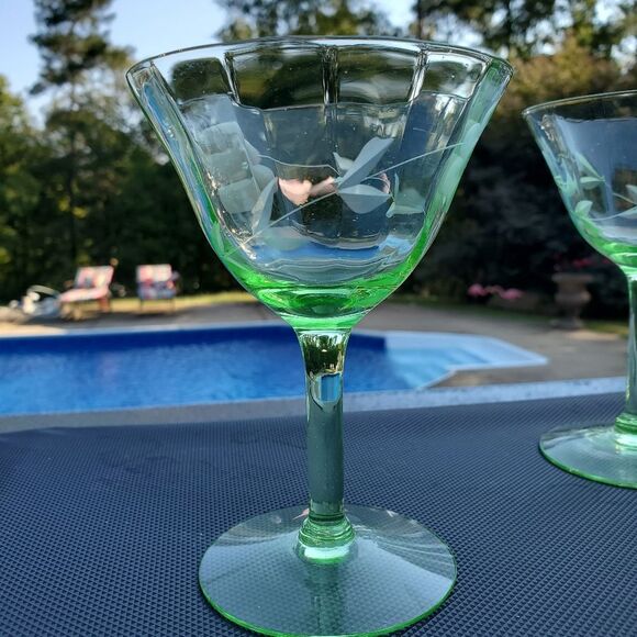 Green Uranium Glass Tiffin Weston Etched Berry Depression Glasses - Picture 5 of 10